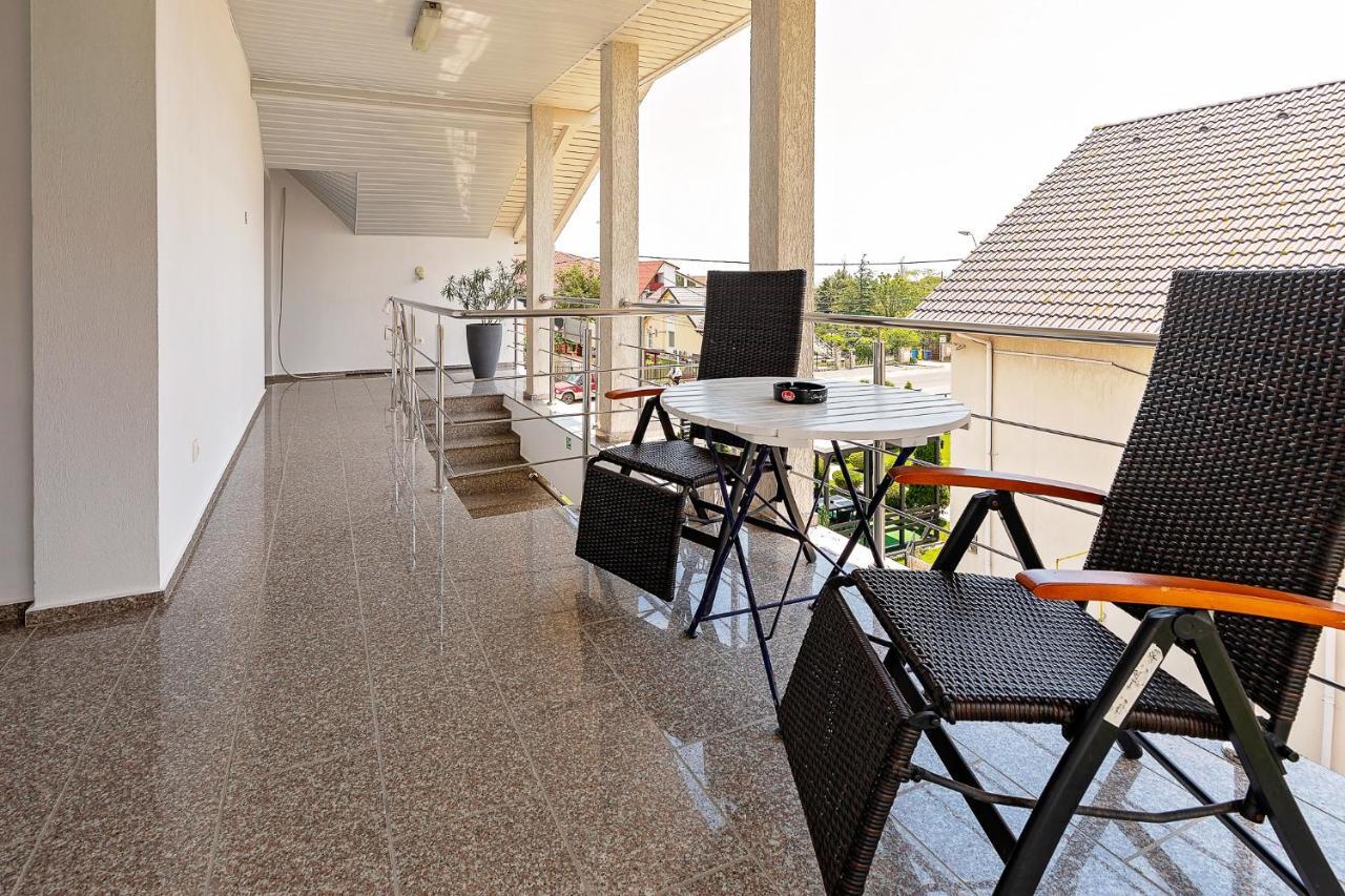 Vila Mosel Două Mai Exterior foto